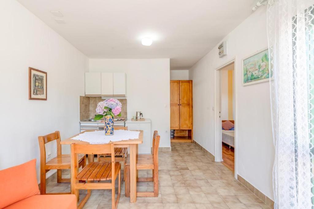Povlja Bungalows Eksteriør billede