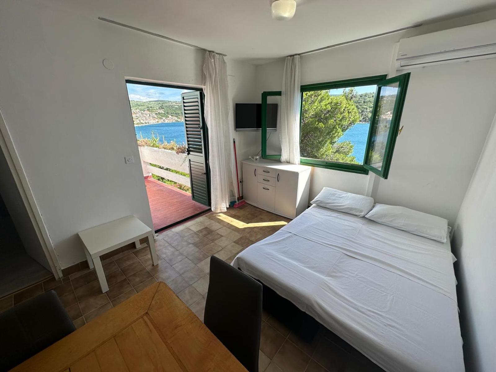 Povlja Bungalows Eksteriør billede